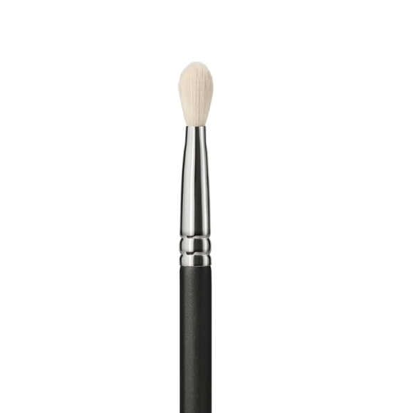 Mac Cosmetics 217S Blending Brush Brand New Authentic Synthetic - Picture 7 of 13